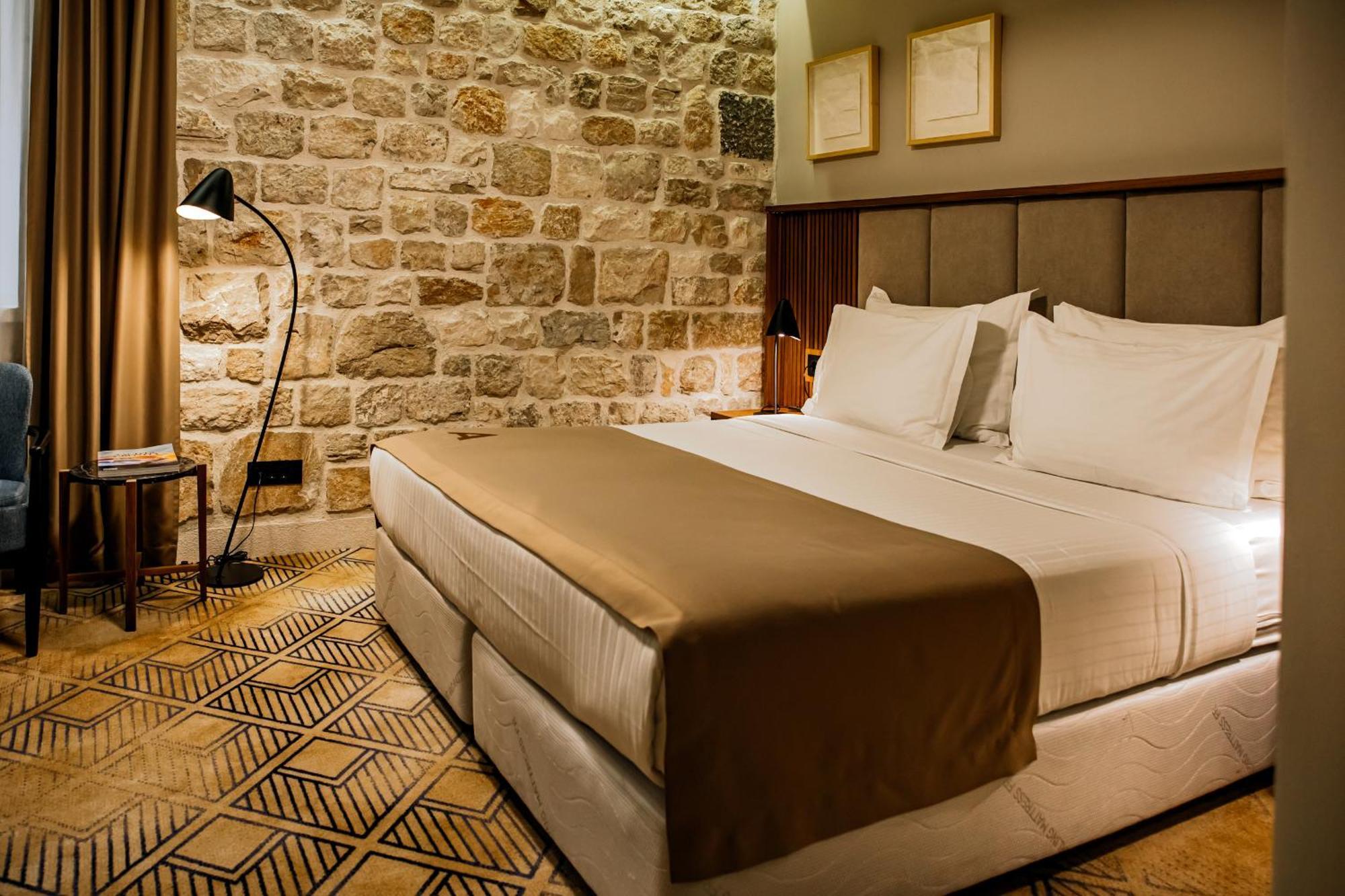 Armerun Heritage Hotel & Residences Sibenik Phòng bức ảnh